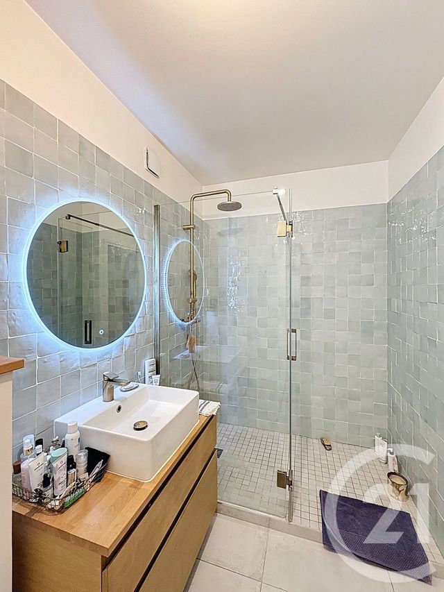 Appartement F2 à louer - 2 pièces - 43,39 m2 - Levallois Perret - 92 - ILE-DE-FRANCE