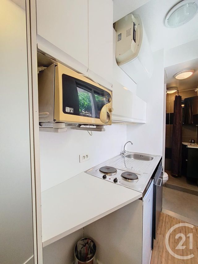 Appartement Studio à louer - 1 pièce - 14 m2 - Clichy - 92 - ILE-DE-FRANCE