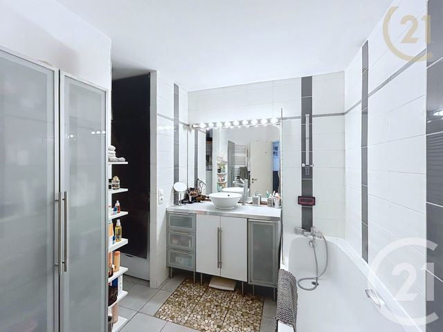 Appartement F4 &agrave; vendre - 4 pi&egrave;ces - 100 m2 - Levallois Perret - 92 - ILE-DE-FRANCE