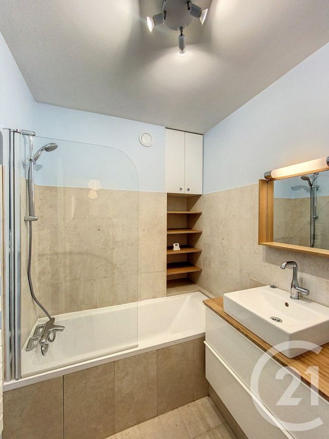 Appartement F3 &agrave; louer - 3 pi&egrave;ces - 78 m2 - Levallois Perret - 92 - ILE-DE-FRANCE