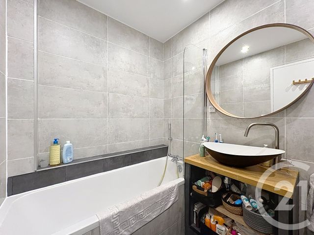 Appartement F3 &agrave; vendre - 3 pi&egrave;ces - 66,68 m2 - Levallois Perret - 92 - ILE-DE-FRANCE