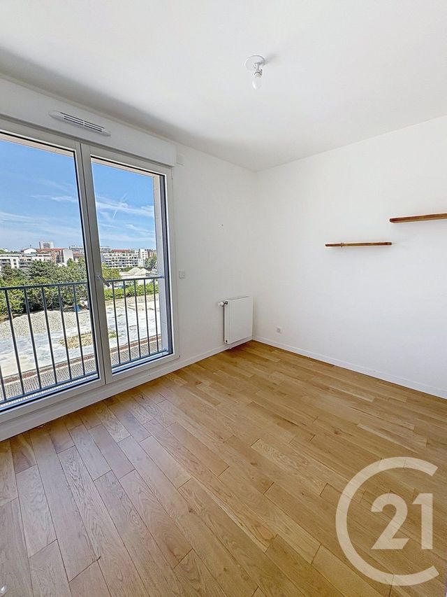 Appartement F4 &agrave; louer - 4 pi&egrave;ces - 89,96 m2 - Clichy - 92 - ILE-DE-FRANCE