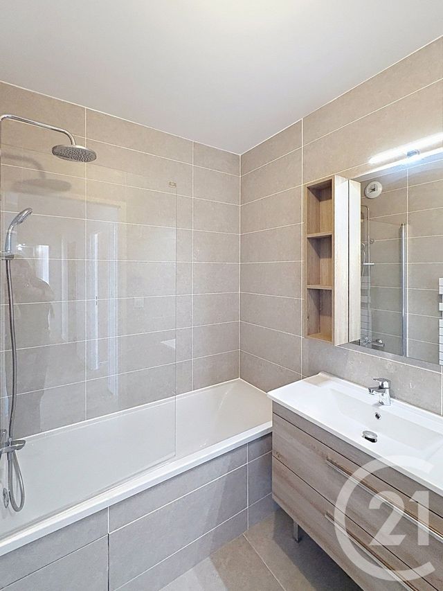 Appartement F4 &agrave; louer - 4 pi&egrave;ces - 89,96 m2 - Clichy - 92 - ILE-DE-FRANCE