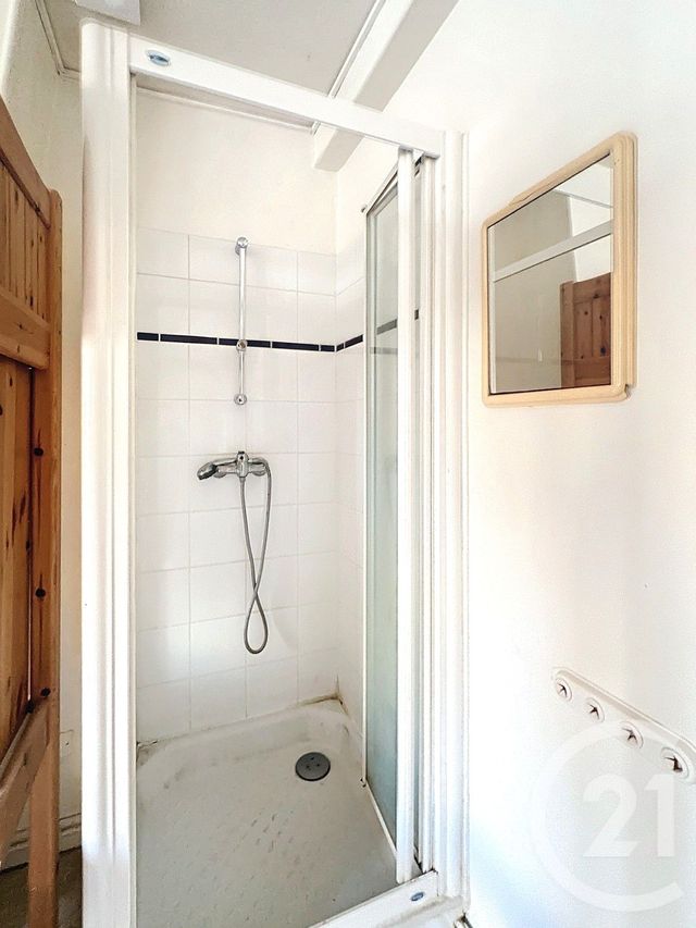 Appartement Chambre &agrave; vendre - 1 pi&egrave;ce - 9,75 m2 - Paris - 75017 - ILE-DE-FRANCE