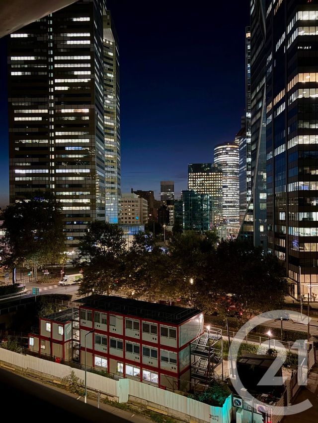 Appartement &agrave; louer - 4 pi&egrave;ces - 87 m2 - Courbevoie - 92 - ILE-DE-FRANCE