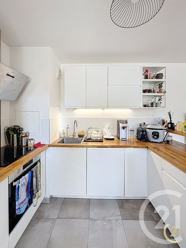 Appartement F3 &agrave; louer - 3 pi&egrave;ces - 65,38 m2 - Clichy - 92 - ILE-DE-FRANCE