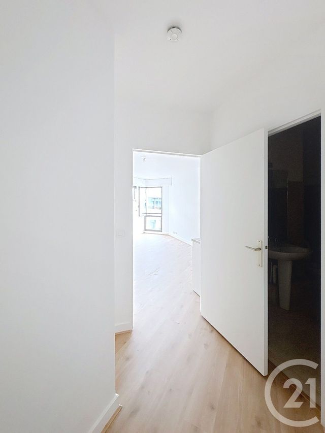 Appartement F1 &agrave; louer - 1 pi&egrave;ce - 31,96 m2 - Levallois Perret - 92 - ILE-DE-FRANCE