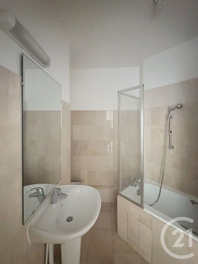 Appartement F1 &agrave; louer - 1 pi&egrave;ce - 31,96 m2 - Levallois Perret - 92 - ILE-DE-FRANCE