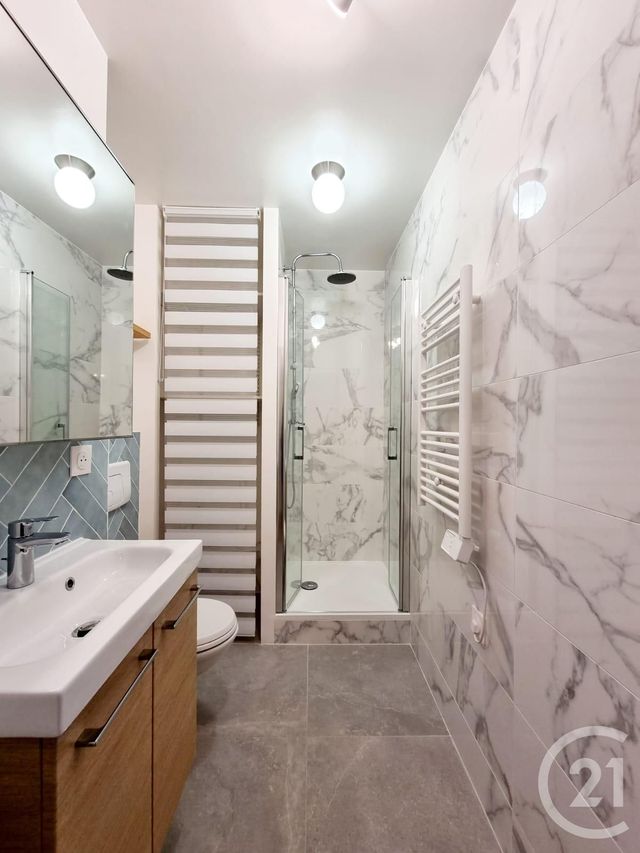 Appartement T2 &agrave; louer - 2 pi&egrave;ces - 31,50 m2 - Levallois Perret - 92 - ILE-DE-FRANCE
