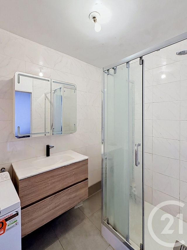 Appartement F4 &agrave; louer - 4 pi&egrave;ces - 82 m2 - Levallois Perret - 92 - ILE-DE-FRANCE
