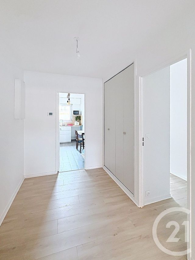 Appartement F4 &agrave; louer - 4 pi&egrave;ces - 88,03 m2 - Courbevoie - 92 - ILE-DE-FRANCE