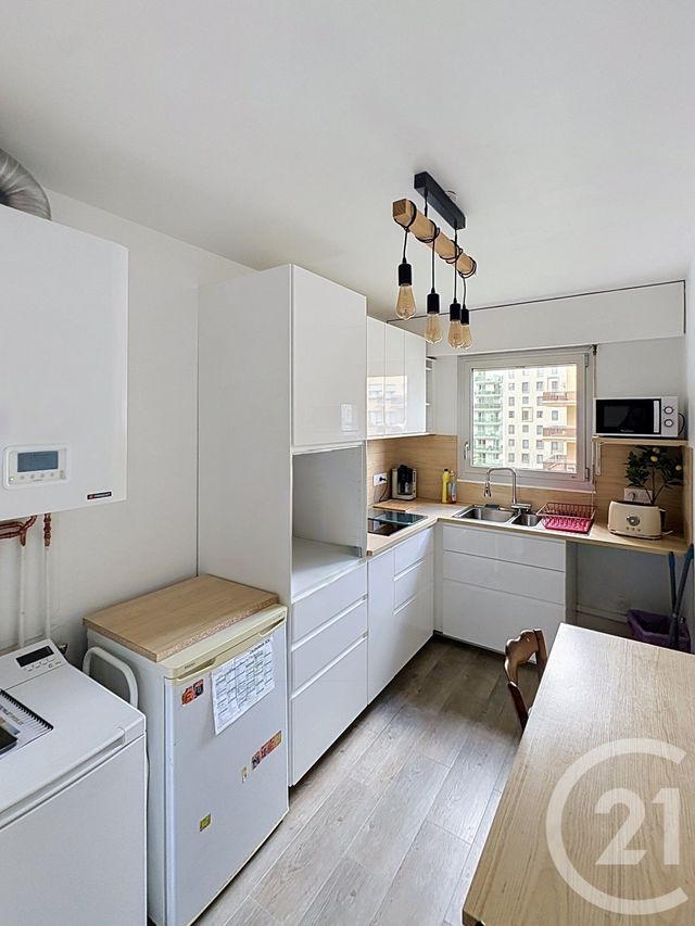 Appartement F4 &agrave; louer - 4 pi&egrave;ces - 88,03 m2 - Courbevoie - 92 - ILE-DE-FRANCE