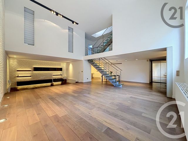 Maison &agrave; vendre - 5 pi&egrave;ces - 178 m2 - Courbevoie - 92 - ILE-DE-FRANCE