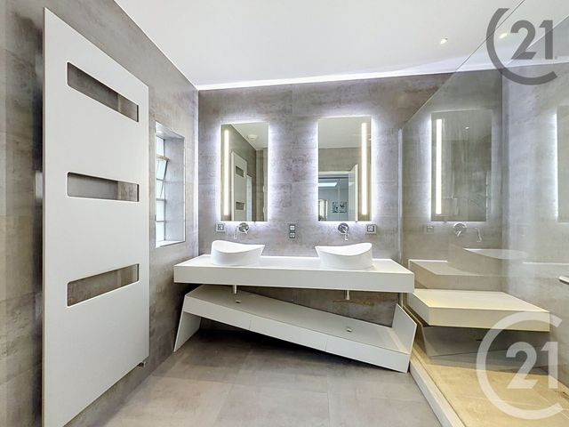 Maison &agrave; vendre - 5 pi&egrave;ces - 178 m2 - Courbevoie - 92 - ILE-DE-FRANCE