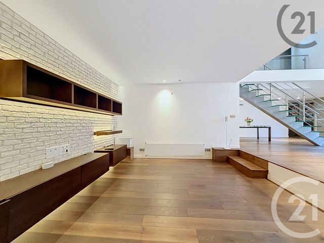 Maison &agrave; vendre - 5 pi&egrave;ces - 178 m2 - Courbevoie - 92 - ILE-DE-FRANCE