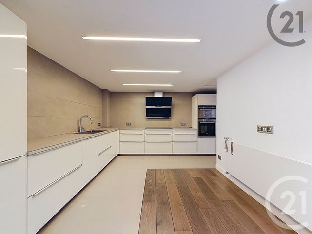Maison &agrave; vendre - 5 pi&egrave;ces - 178 m2 - Courbevoie - 92 - ILE-DE-FRANCE