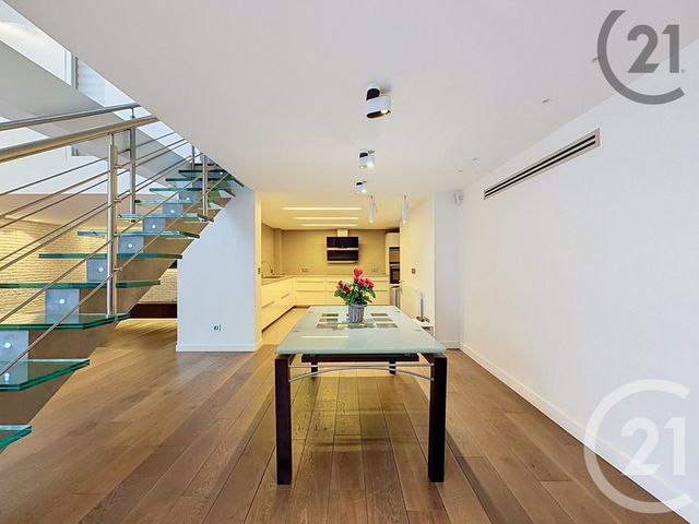 Maison &agrave; vendre - 5 pi&egrave;ces - 178 m2 - Courbevoie - 92 - ILE-DE-FRANCE