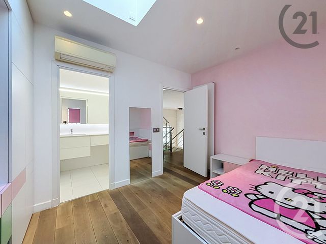 Maison &agrave; vendre - 5 pi&egrave;ces - 178 m2 - Courbevoie - 92 - ILE-DE-FRANCE