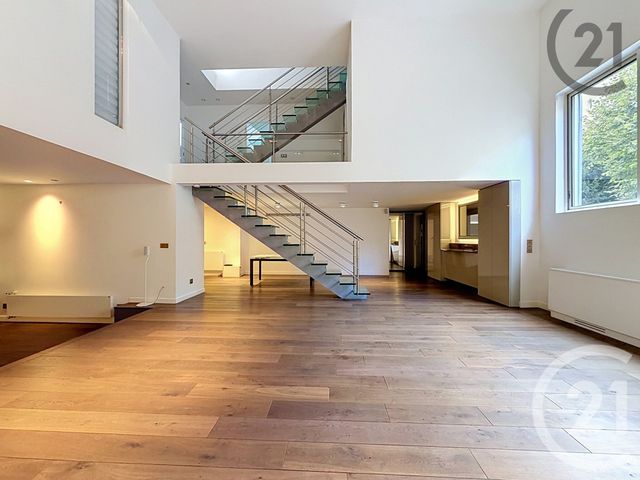 Maison &agrave; vendre - 5 pi&egrave;ces - 178 m2 - Courbevoie - 92 - ILE-DE-FRANCE
