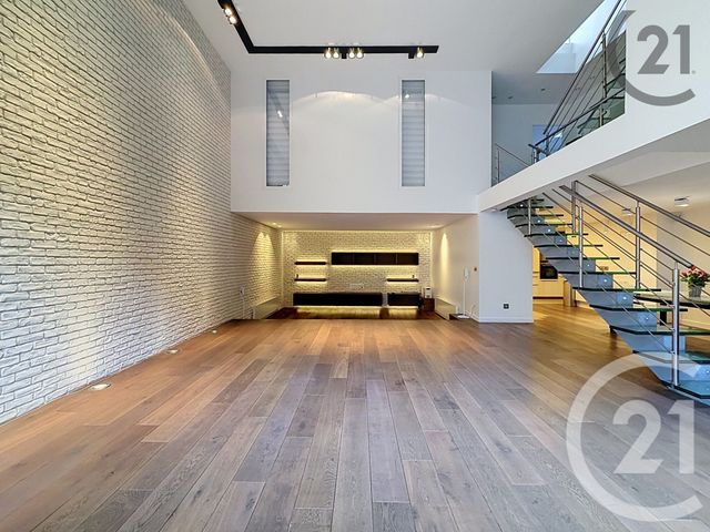 Maison &agrave; vendre - 5 pi&egrave;ces - 178 m2 - Courbevoie - 92 - ILE-DE-FRANCE