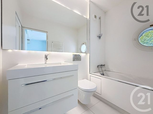 Maison &agrave; vendre - 5 pi&egrave;ces - 178 m2 - Courbevoie - 92 - ILE-DE-FRANCE