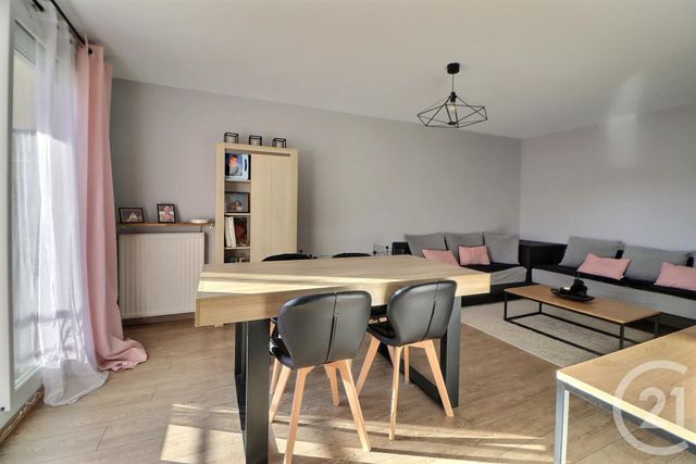 Appartement Duplex à vendre - 4 pièces - 76,55 m2 - Aulnay Sous Bois - 93 - ILE-DE-FRANCE