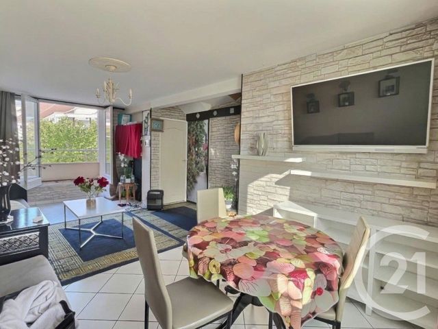 Appartement F4 &agrave; vendre - 4 pi&egrave;ces - 84 m2 - Aulnay Sous Bois - 93 - ILE-DE-FRANCE