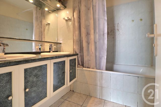 Appartement F4 à vendre - 4 pièces - 84,08 m2 - Bagnolet - 93 - ILE-DE-FRANCE