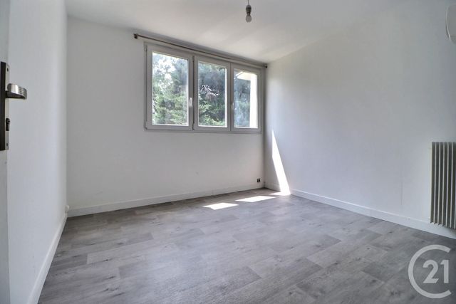 Appartement F3 à vendre - 3 pièces - 55,45 m2 - Le Bourget - 93 - ILE-DE-FRANCE