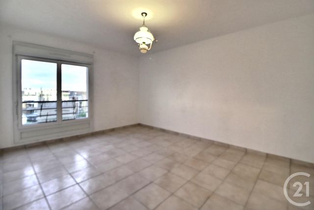 Appartement F4 &agrave; vendre - 4 pi&egrave;ces - 70,30 m2 - Aulnay Sous Bois - 93 - ILE-DE-FRANCE