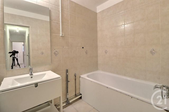 Appartement F4 &agrave; vendre - 4 pi&egrave;ces - 70,30 m2 - Aulnay Sous Bois - 93 - ILE-DE-FRANCE