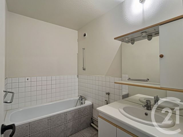 Appartement F4 &agrave; vendre - 4 pi&egrave;ces - 67,52 m2 - Aulnay Sous Bois - 93 - ILE-DE-FRANCE