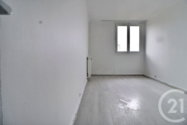 Appartement F4 &agrave; vendre - 4 pi&egrave;ces - 76,01 m2 - Aulnay Sous Bois - 93 - ILE-DE-FRANCE