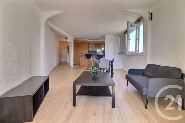 Appartement F3 &agrave; louer - 3 pi&egrave;ces - 69,95 m2 - Aulnay Sous Bois - 93 - ILE-DE-FRANCE