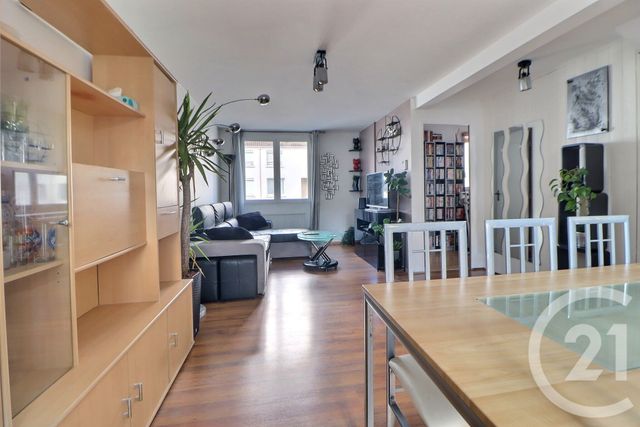 Appartement F4 &agrave; louer - 4 pi&egrave;ces - 81,20 m2 - Aulnay Sous Bois - 93 - ILE-DE-FRANCE