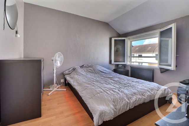 Appartement F4 &agrave; louer - 4 pi&egrave;ces - 81,20 m2 - Aulnay Sous Bois - 93 - ILE-DE-FRANCE