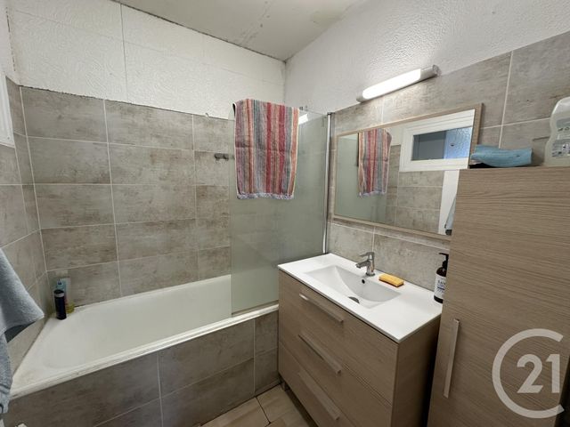 Maison à vendre - 7 pièces - 77 m2 - Gournay En Bray - 76 - HAUTE-NORMANDIE