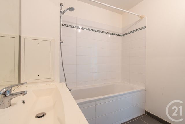 Appartement F3 à vendre - 3 pièces - 65,22 m2 - Champigny Sur Marne - 94 - ILE-DE-FRANCE