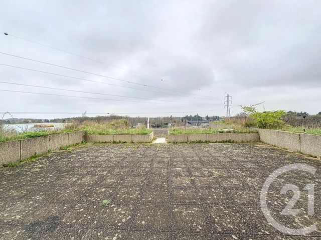 Divers à louer - 90 m2 - Courcouronnes - 91 - ILE-DE-FRANCE