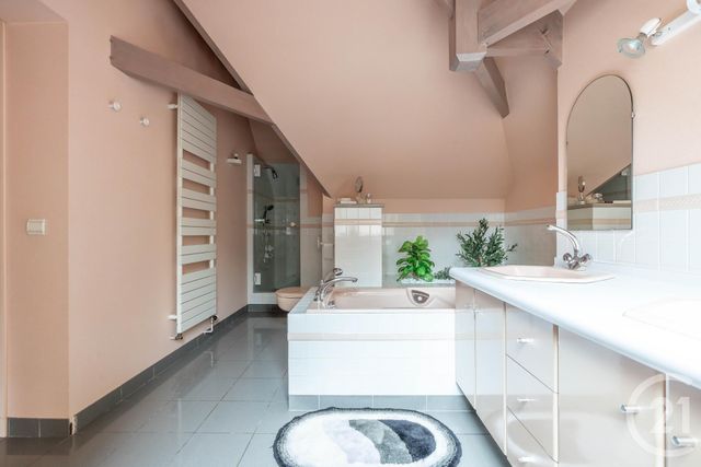 Maison à vendre - 9 pièces - 252 m2 - Champigny Sur Marne - 94 - ILE-DE-FRANCE