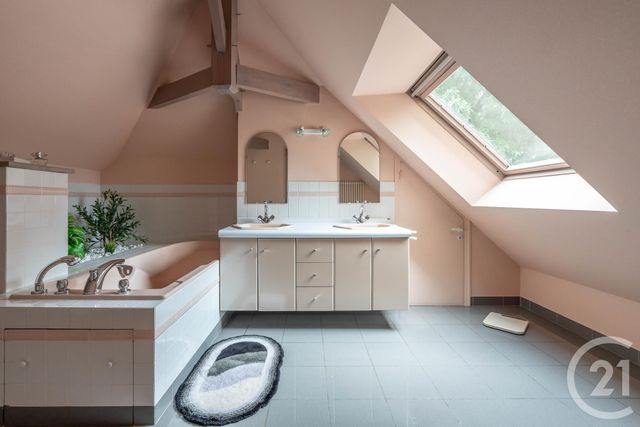 Maison à vendre - 9 pièces - 252 m2 - Champigny Sur Marne - 94 - ILE-DE-FRANCE