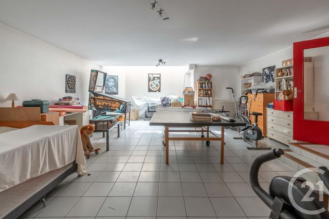 Maison à vendre - 9 pièces - 252 m2 - Champigny Sur Marne - 94 - ILE-DE-FRANCE