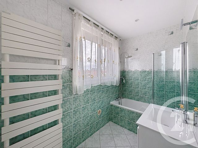 Appartement F4 &agrave; louer - 4 pi&egrave;ces - 82,72 m2 - Champigny Sur Marne - 94 - ILE-DE-FRANCE