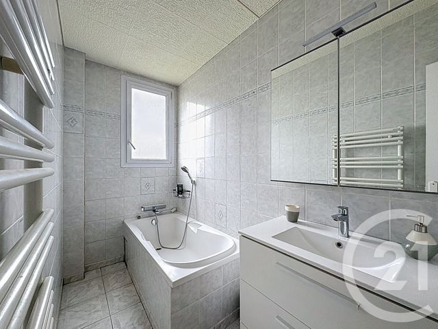 Appartement F3 &agrave; louer - 3 pi&egrave;ces - 54,72 m2 - Champigny Sur Marne - 94 - ILE-DE-FRANCE