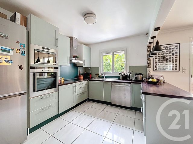 Maison &agrave; louer - 7 pi&egrave;ces - 114,30 m2 - Champigny Sur Marne - 94 - ILE-DE-FRANCE