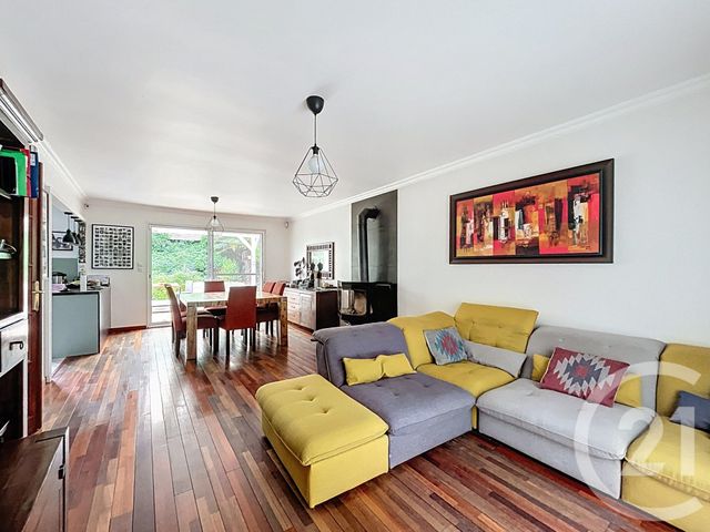 Maison &agrave; louer - 7 pi&egrave;ces - 114,30 m2 - Champigny Sur Marne - 94 - ILE-DE-FRANCE