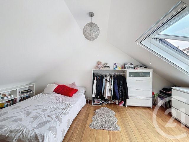 Maison &agrave; louer - 7 pi&egrave;ces - 114,30 m2 - Champigny Sur Marne - 94 - ILE-DE-FRANCE