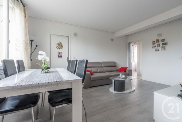 Appartement F4 à vendre - 4 pièces - 59,82 m2 - Champigny Sur Marne - 94 - ILE-DE-FRANCE