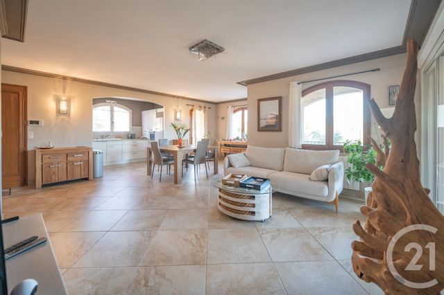 Maison à vendre - 8 pièces - 212,61 m2 - Bormes Les Mimosas - 83 - PROVENCE-ALPES-COTE-D-AZUR