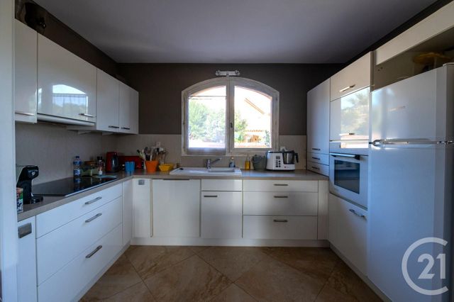 Maison à vendre - 8 pièces - 212,61 m2 - Bormes Les Mimosas - 83 - PROVENCE-ALPES-COTE-D-AZUR